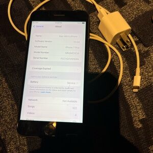 Apple iPhone 7 Plus - Black with White Charger